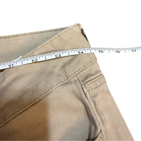 Tan Riders by Lee Cropped Pants - Picture 6 of 8